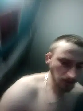 wariacik0024 online show from March 9, 2025, 4:27 am