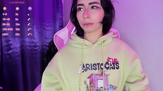 hanna  azumi online show from January 24, 2025, 8:55 am