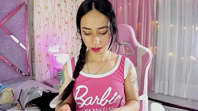 hanna  azumi online show from March 3, 2025, 8:16 am