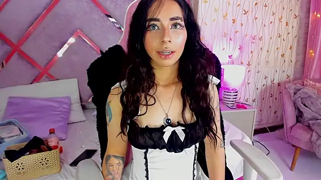 hanna  azumi online show from March 5, 2025, 3:29 am