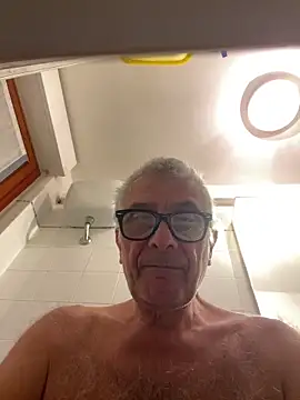 4n4l1zz4m1 online show from March 7, 2025, 7:27 pm