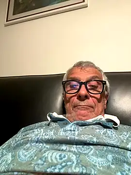 4n4l1zz4m1 online show from October 9, 2025, 5:44 pm