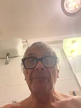 4n4l1zz4m1 online show from January 9, 2026, 4:32 pm