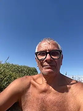 4n4l1zz4m1 online show from May 14, 2026, 2:24 pm