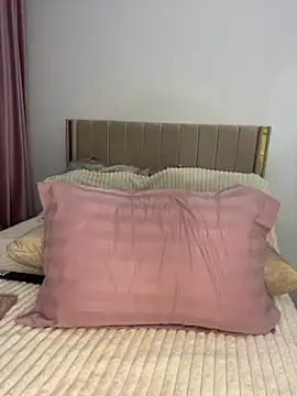 Snapshot of GraceCarther chatting on October 19, 2025, 6:30 pm GraceCarther online show from October 19, 2025, 6:30 pm