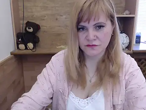 DaniellaKiss online show from April 5, 2026, 9:06 am