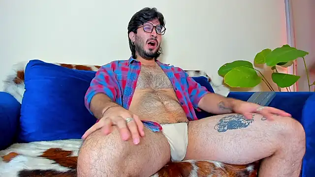 Ackerman Eren  online show from February 15, 2025, 12:43 pm