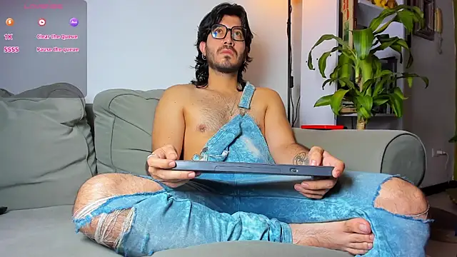 Ackerman Eren  online show from November 24, 2025, 10:37 am