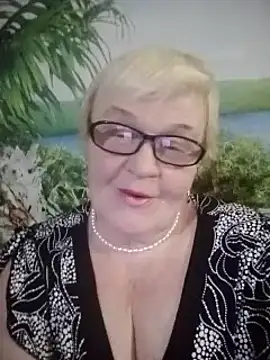 VioletSweet566 online show from January 20, 2025, 7:14 pm