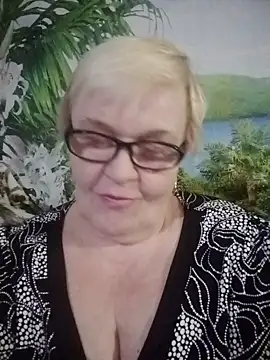 VioletSweet566 online show from January 21, 2025, 8:11 pm