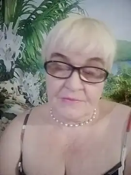 VioletSweet566 online show from February 1, 2025, 1:09 pm