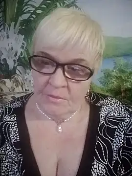 VioletSweet566 online show from February 19, 2025, 7:05 pm