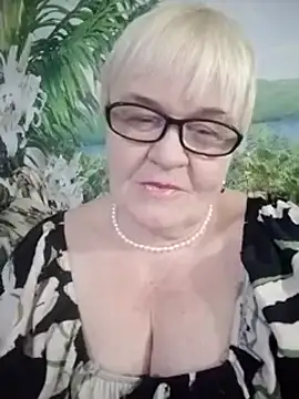 VioletSweet566 online show from February 20, 2025, 1:51 pm