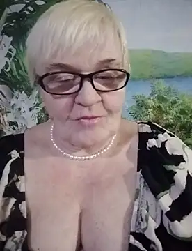 VioletSweet566 online show from February 22, 2025, 9:37 pm