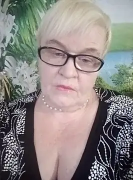 VioletSweet566 online show from March 4, 2025, 1:49 pm