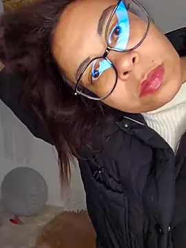 Snapshot of Karamell-Mieze chatting on October 24, 2025, 2:13 pm Karamell-Mieze online show from October 24, 2025, 2:13 pm