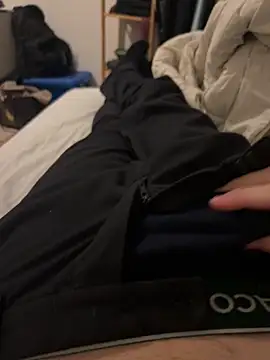 pignoufe online show from February 17, 2026, 9:10 pm