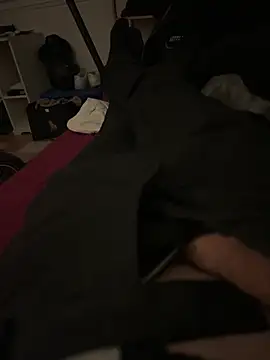 pignoufe online show from February 27, 2026, 10:43 pm