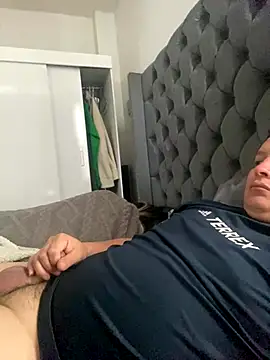 Snapshot of becal chatting on October 28, 2025, 3:04 pm becal online show from October 28, 2025, 3:04 pm