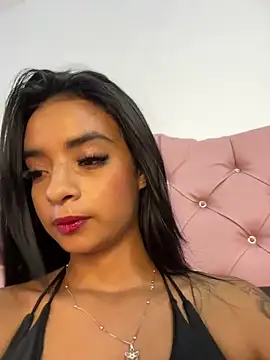 Laura fernandezII online show from February 19, 2025, 10:53 pm