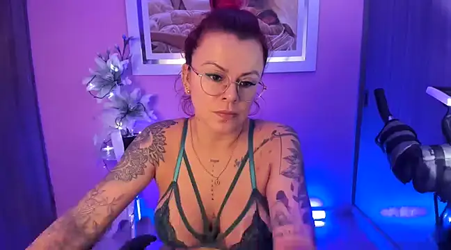 KAROL MILF online show from February 1, 2025, 11:16 pm