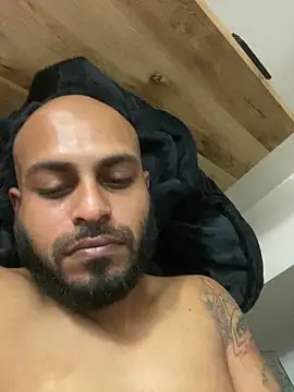 islandvybee55 online show from March 9, 2026, 4:00 pm