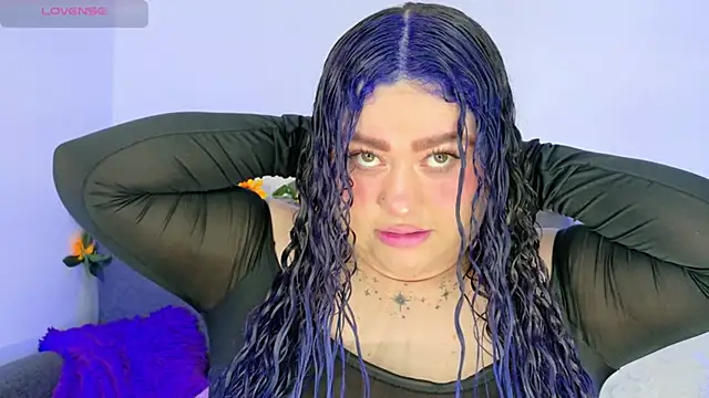 lunitaa0 online show from March 20, 2026, 5:01 am