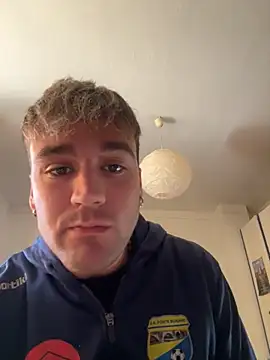 ErPumas126 online show from October 7, 2025, 2:58 pm