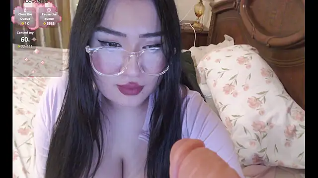 cutie sakura online show from February 4, 2026, 11:16 am