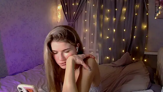 victoriavandam online show from December 7, 2024, 11:01 pm