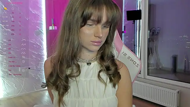 aesthetics  tease online show from October 11, 2025, 12:36 pm