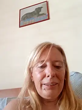 Snapshot of Ladykiss833 chatting on September 29, 2025, 1:16 pm Ladykiss833 online show from September 29, 2025, 1:16 pm