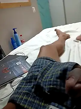 Snapshot of gym_lover076 chatting on January 28, 2025, 9:29 pm gym lover076 online show from January 28, 2025, 9:29 pm