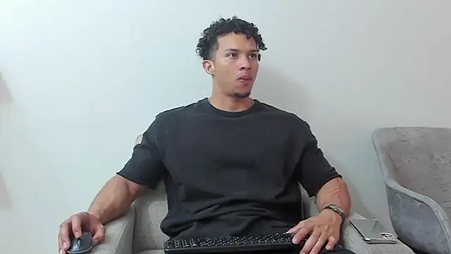 Dominick star online show from February 10, 2025, 4:08 am