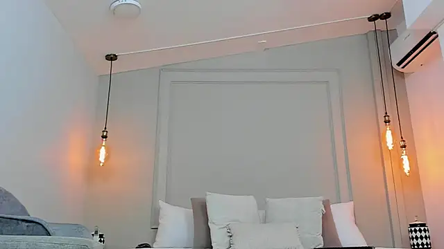 Dominick star online show from February 11, 2025, 7:23 am