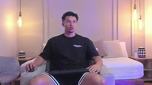 Dominick star online show from March 4, 2025, 5:00 am