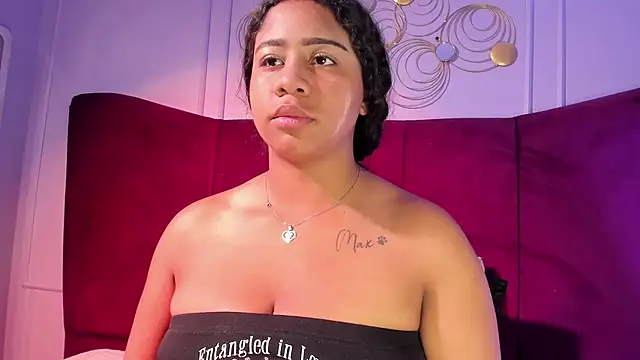 Sofi Fox  online show from April 4, 2026, 2:43 am