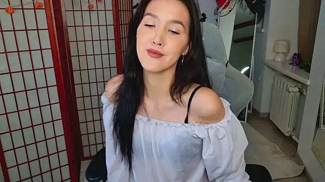 CarrieAmber online show from October 30, 2025, 1:45 pm