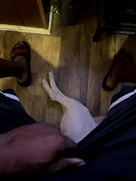 Snapshot of SukItSlo444 chatting on April 11, 2026, 9:41 pm SukItSlo444 online show from April 11, 2026, 9:41 pm