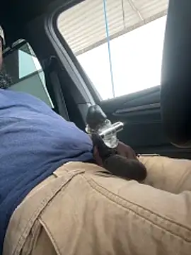 Snapshot of SukItSlo444 chatting on April 16, 2026, 2:07 pm SukItSlo444 online show from April 16, 2026, 2:07 pm