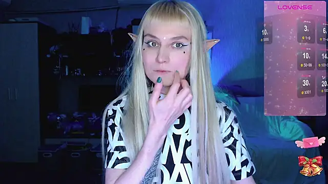 mischellemeow13 online show from January 8, 2026, 12:35 am