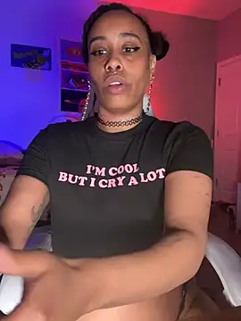 loveluna8 online show from March 9, 2025, 9:14 pm