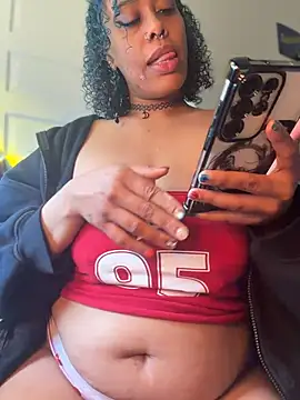 loveluna8 online show from March 29, 2026, 8:31 pm