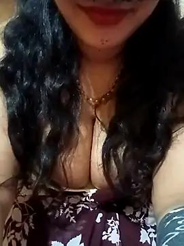 MONA DARLING31 online show from February 24, 2025, 5:11 am