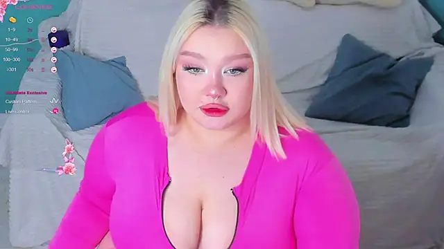 LilyBelll online show from January 19, 2025, 9:33 am