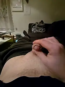 Snapshot of Titanhoott chatting on December 16, 2024, 4:05 pm Titanhoott online show from December 16, 2024, 4:05 pm