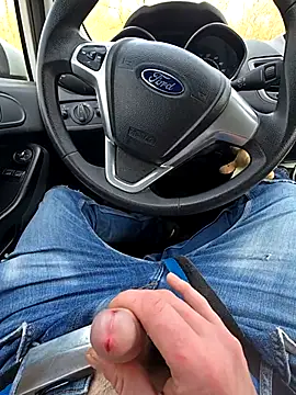 Titanhoott online show from March 7, 2026, 10:23 am