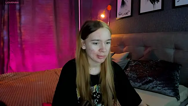 Lesi Moonie01 online show from September 21, 2025, 7:43 am