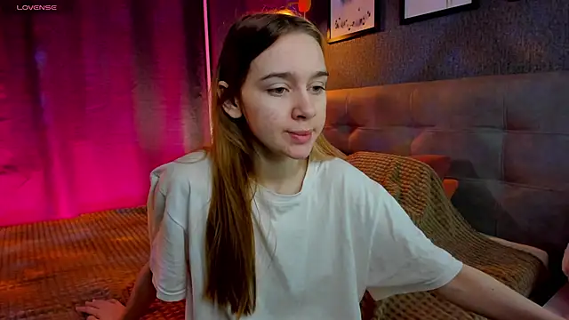 Lesi Moonie01 online show from November 30, 2025, 9:24 am