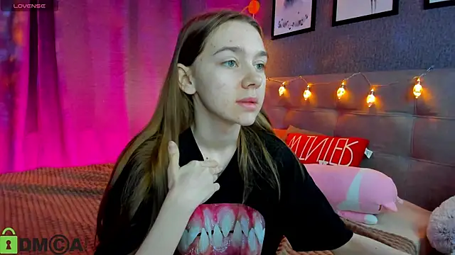 Lesi Moonie01 online show from December 23, 2025, 9:29 am